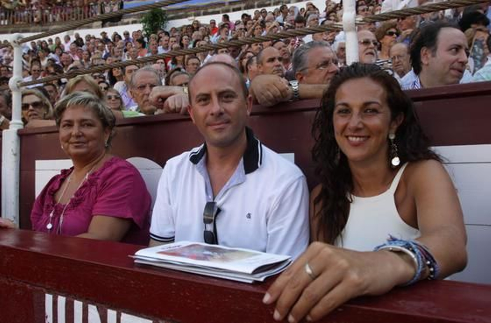 Enrique Ponce y José María Manzanares abrieron la puerta grande de Manolo Segura. Conde pasó inadvertido. 

Foto: Migue Fernandez