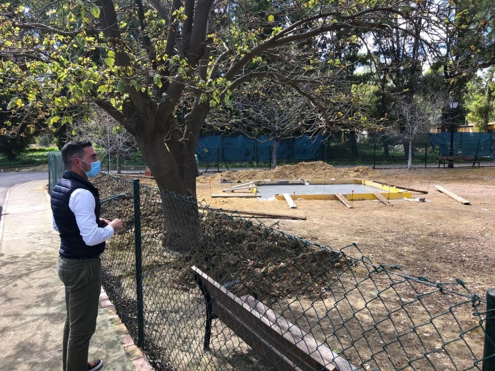 Pablo García, en una zona con árboles en Guadacorte
