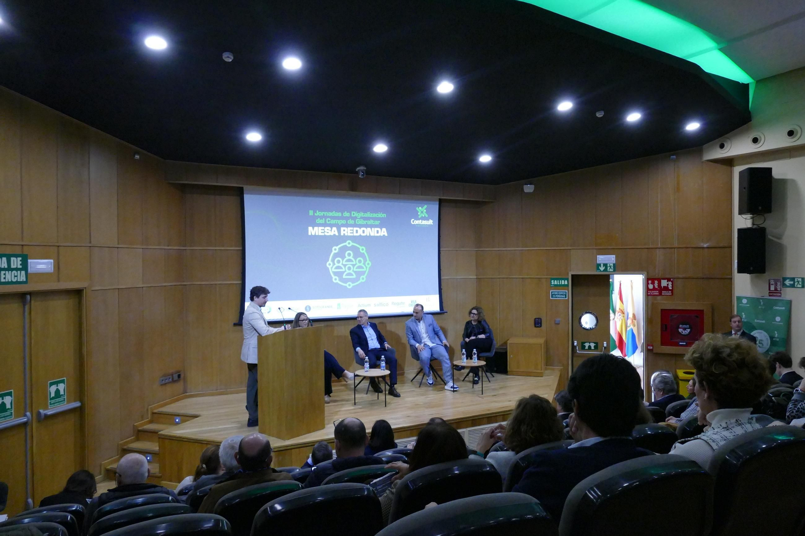 Un momento de la mesa redonda de las jornadas.