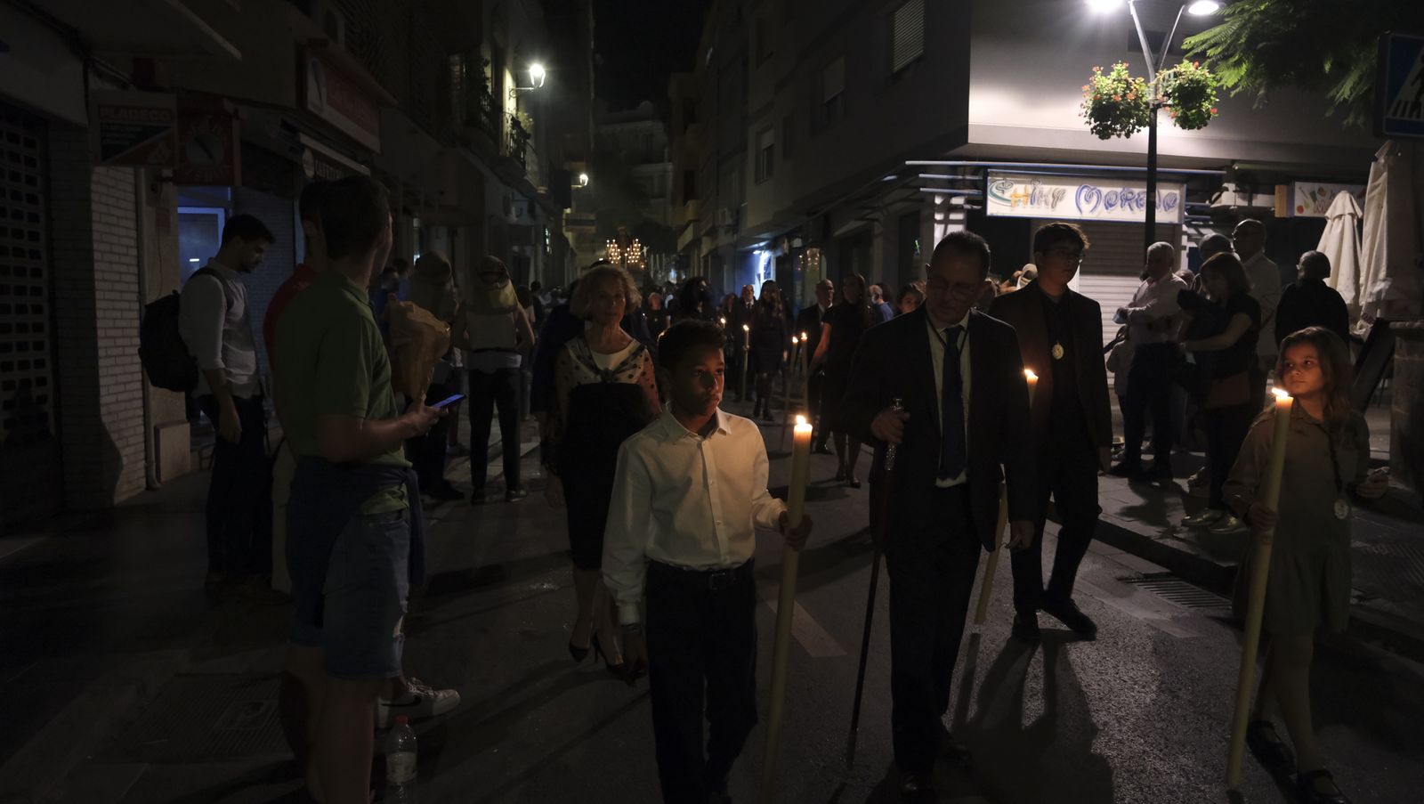 Imágenes de La Magna por las calles de Almería