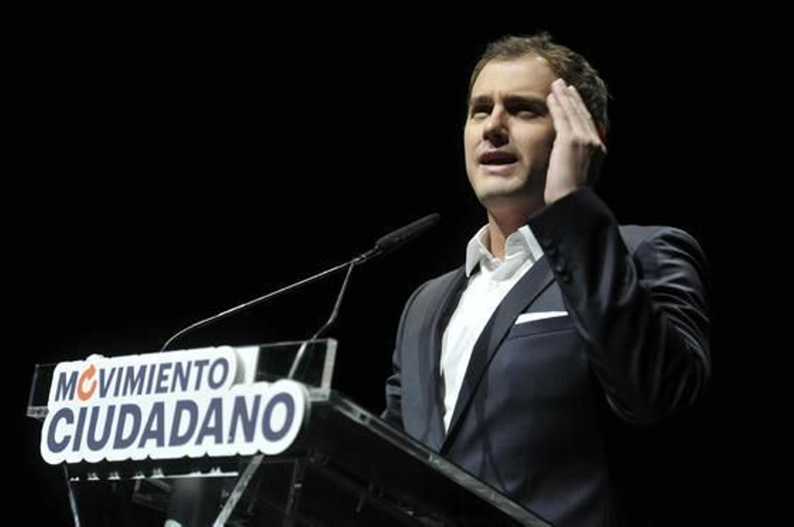 Albert Rivera alerta de un "pacto de la decadencia" entre PSOE y PP en Andalucía
