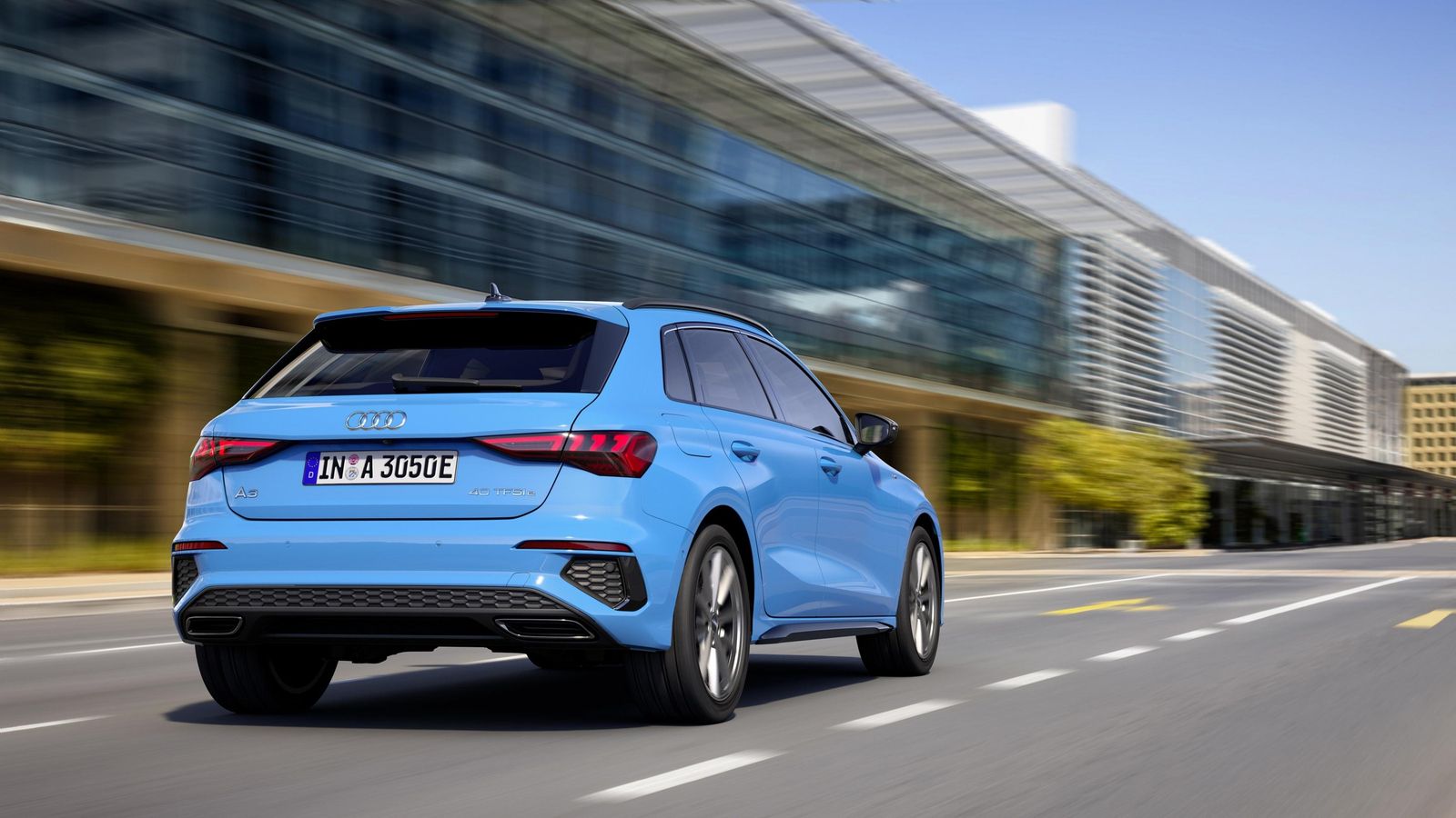 la potencia de esta versión híbrida enchufable no varía respecto al anterior Audi A3 e-tron, pero su alcance con electricidad si crece sustancialmente.