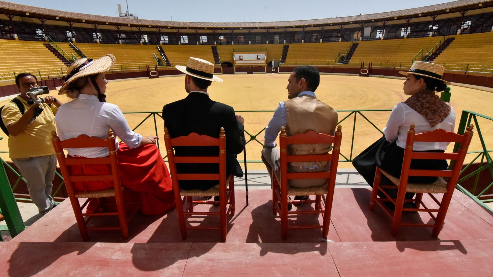 Blooms Day en la Plaza de toros de La Línea