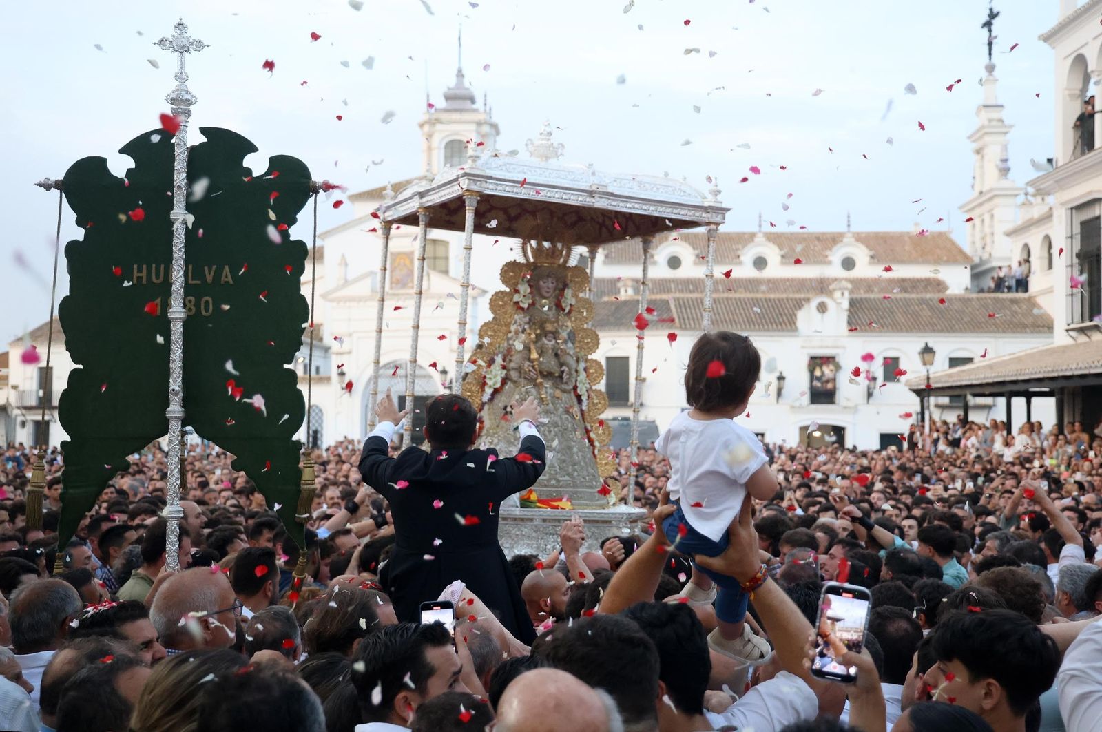 Procesión de la Virgen del Rocío en 2025.