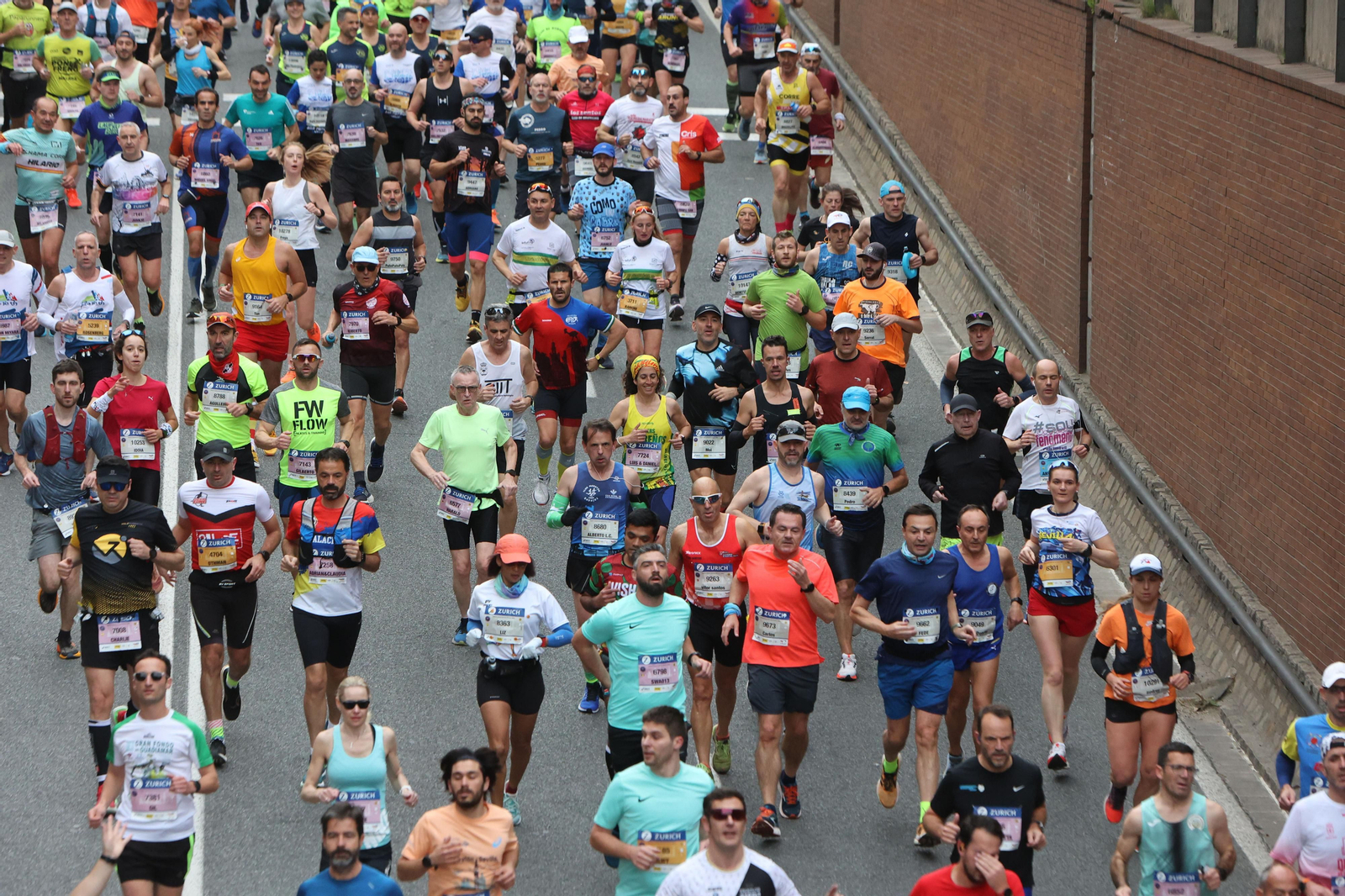 Búscate en la maratón de Sevilla 08
