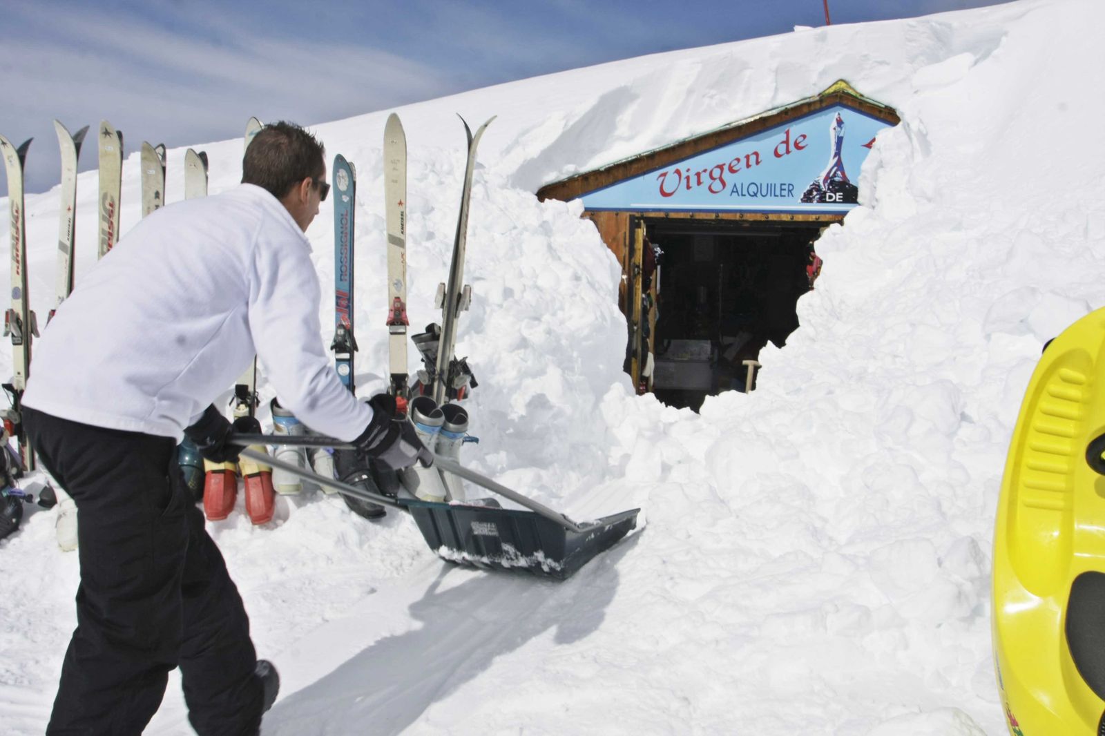 El pasado año las fuertes nevadas sepultaron los establecimientos.