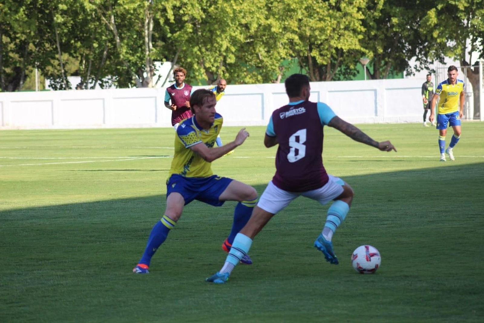 Las imágenes del Cádiz CF-Burnley