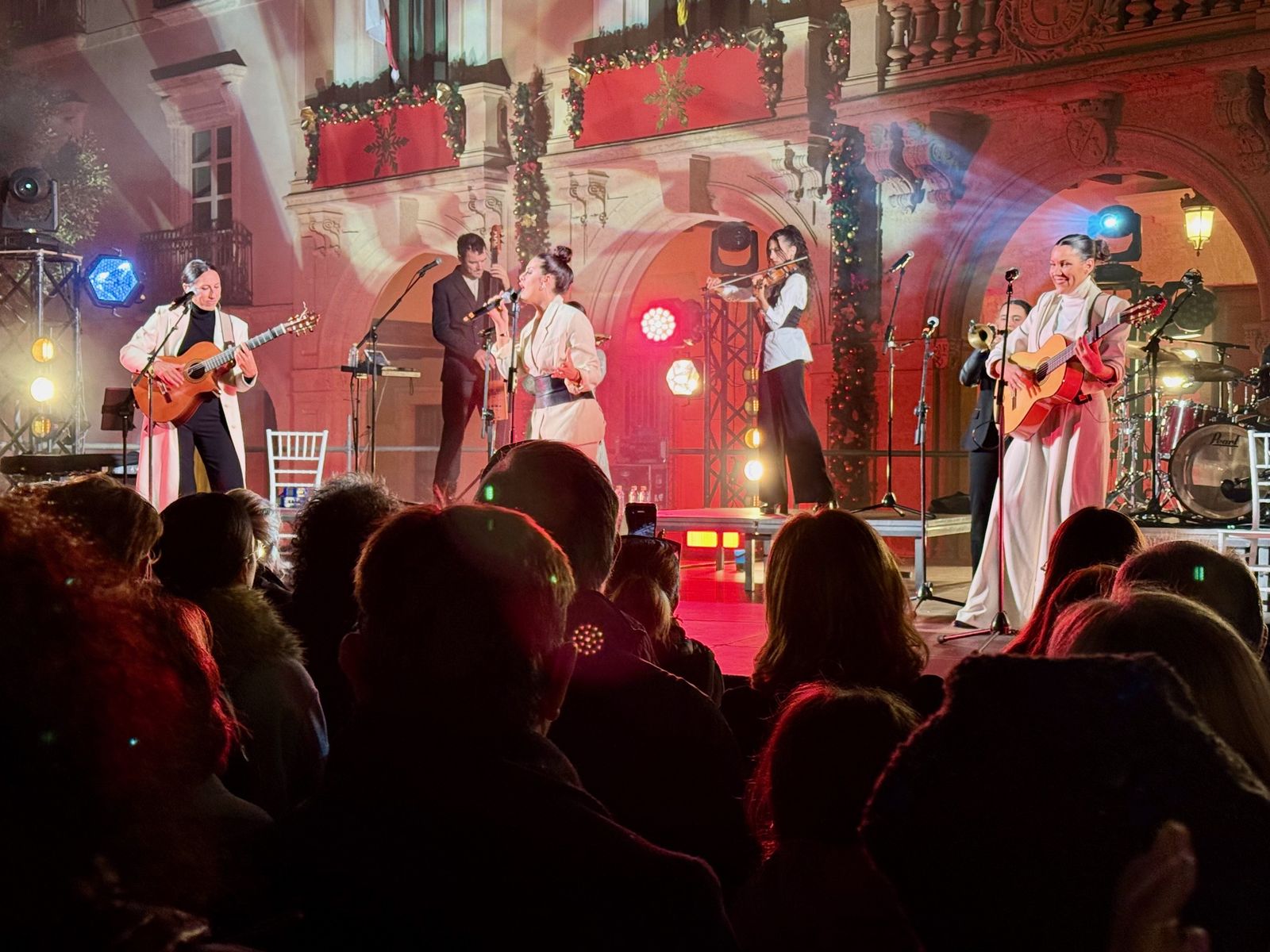 Las Migas durante su concierto en la Plaza de la Constitución.