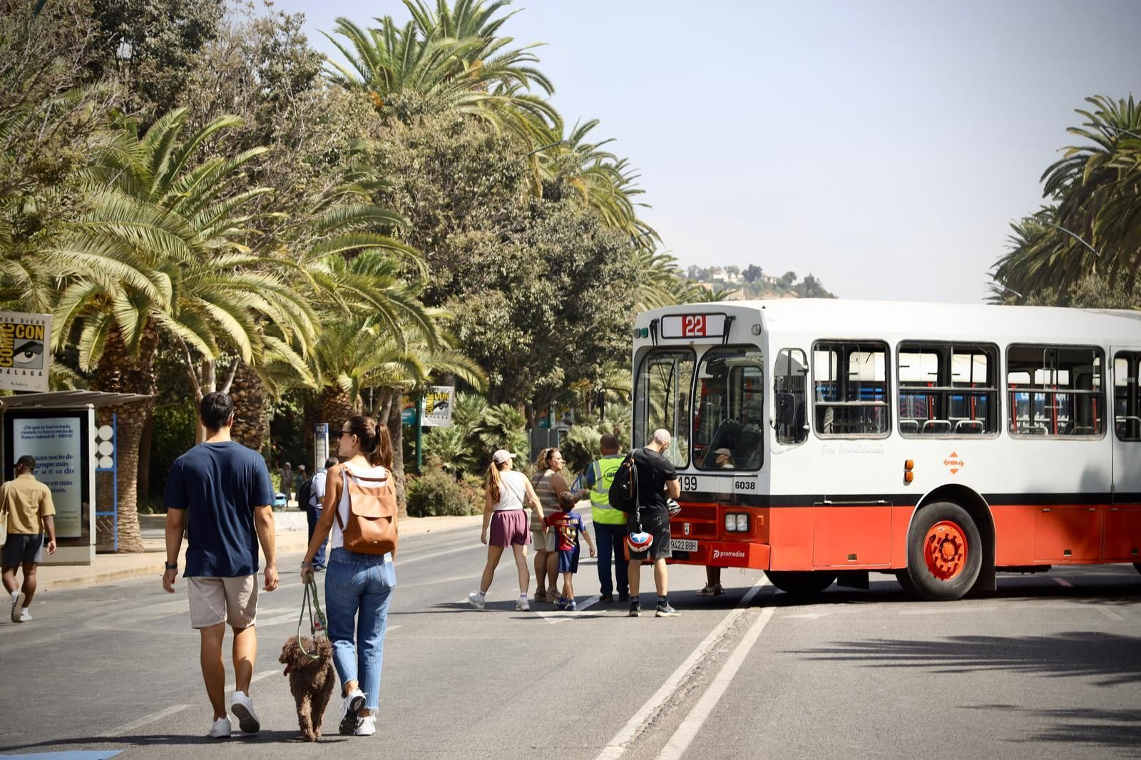 Fotogalería: viaje en el tiempo a la Málaga de los años 80 en el Día sin coche