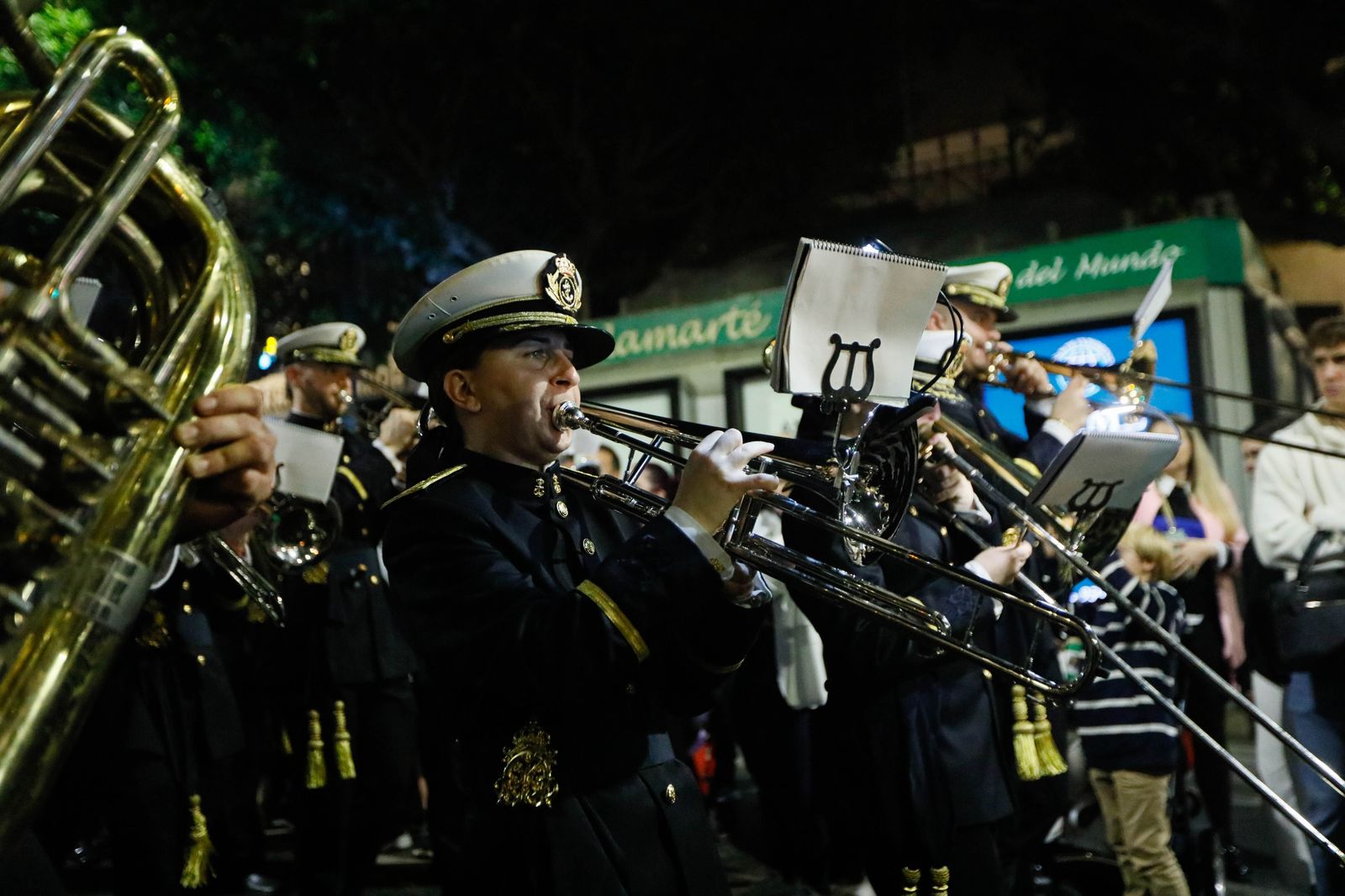 Te contamos en imágenes la Santa Cena tras la lluvia en la ciudad