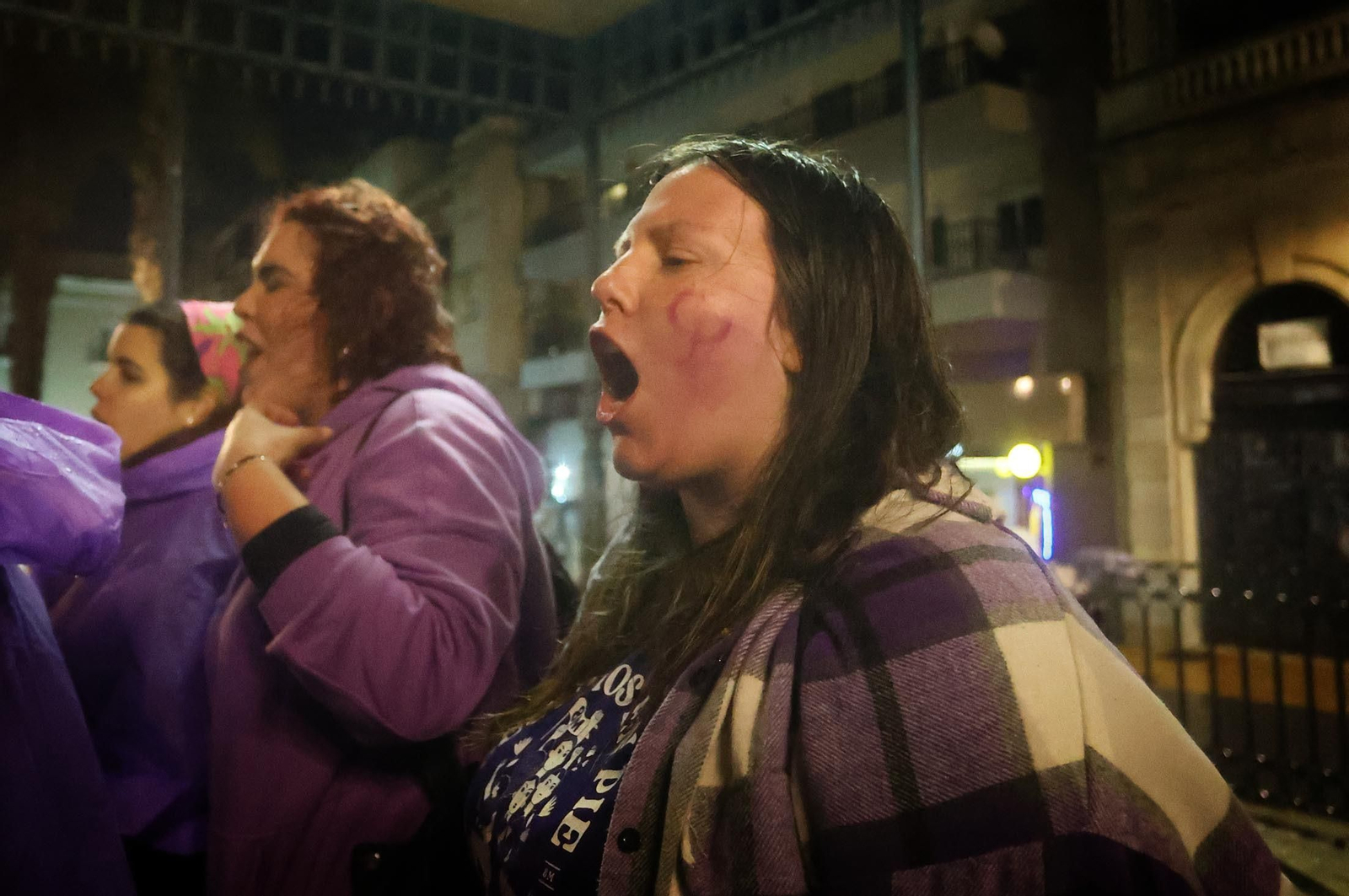 Imágenes de la manifestación del 8M en Huelva