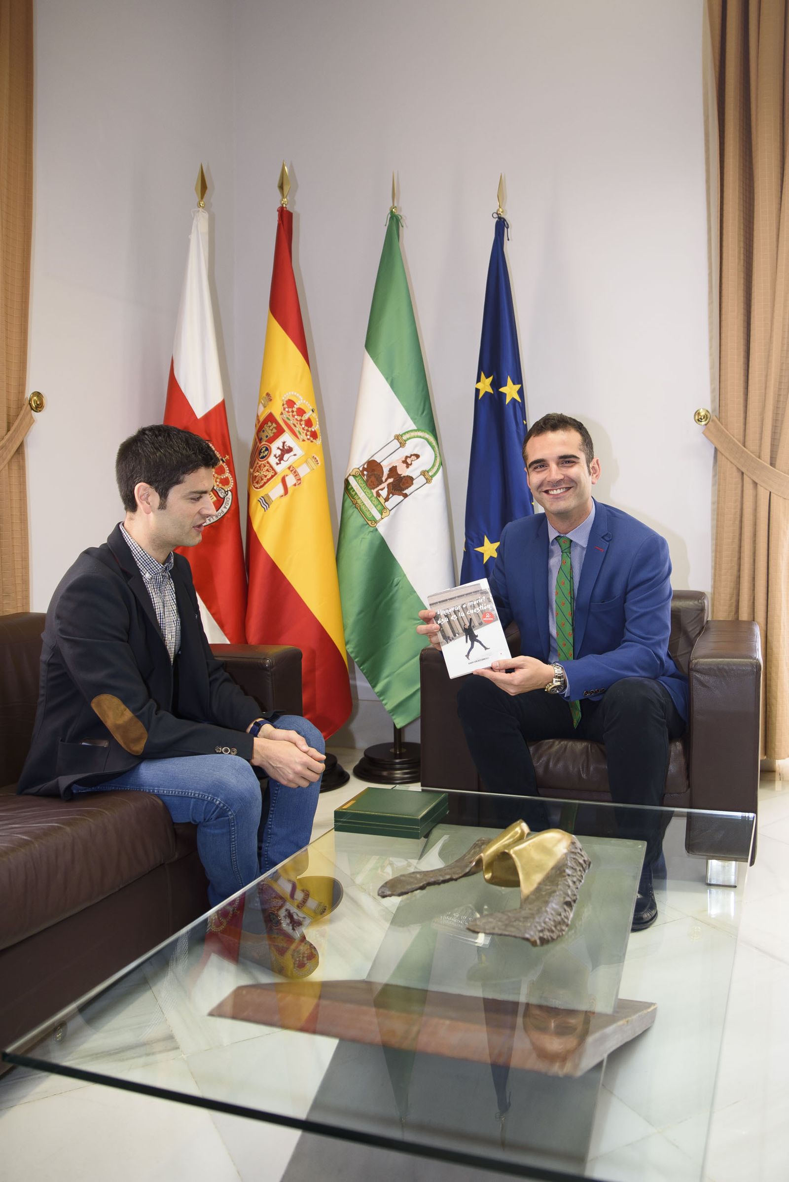 El alcalde con Ramón González.