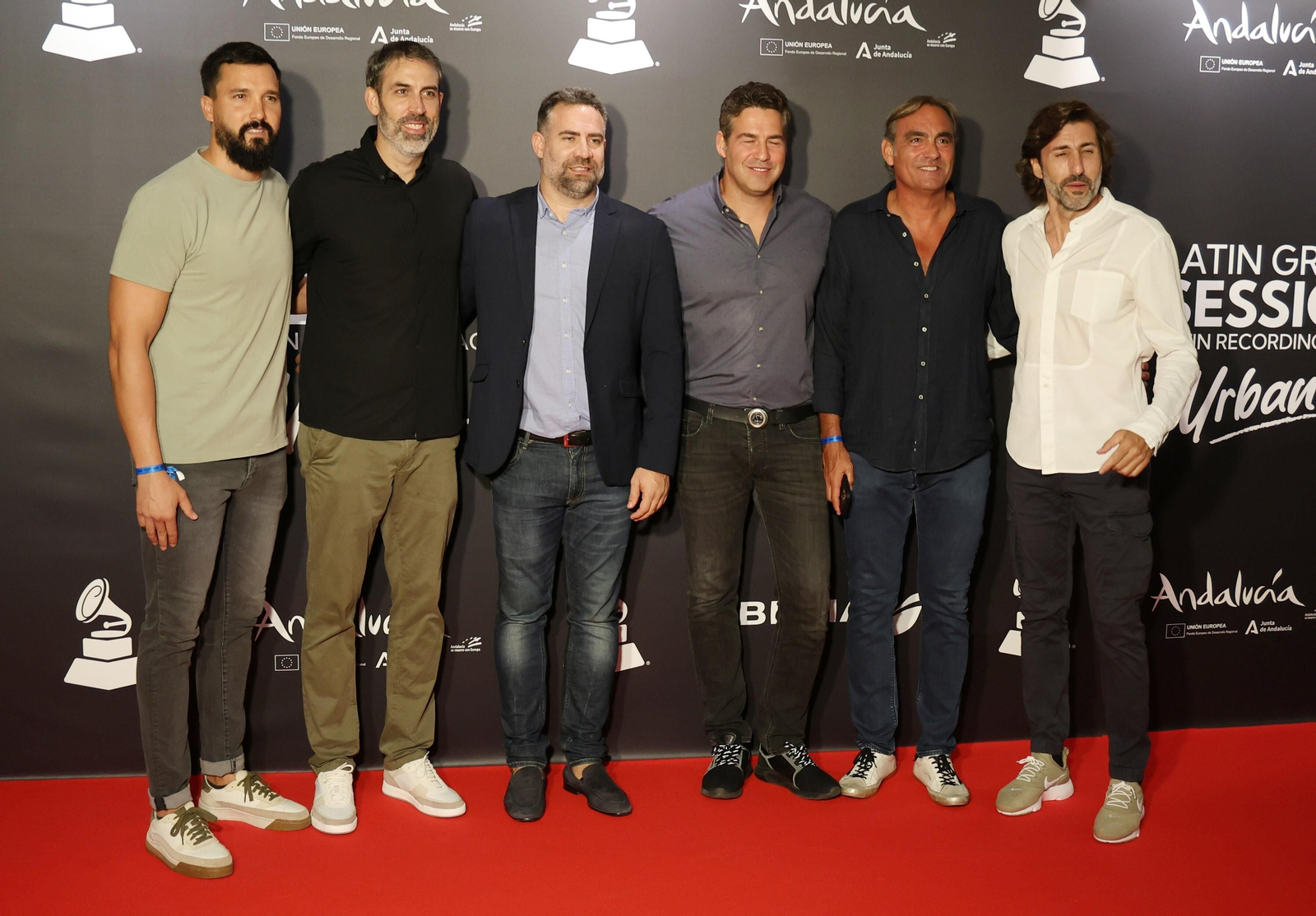 Los conciertos y la alfombra roja de los Grammy Latinos, en fotos