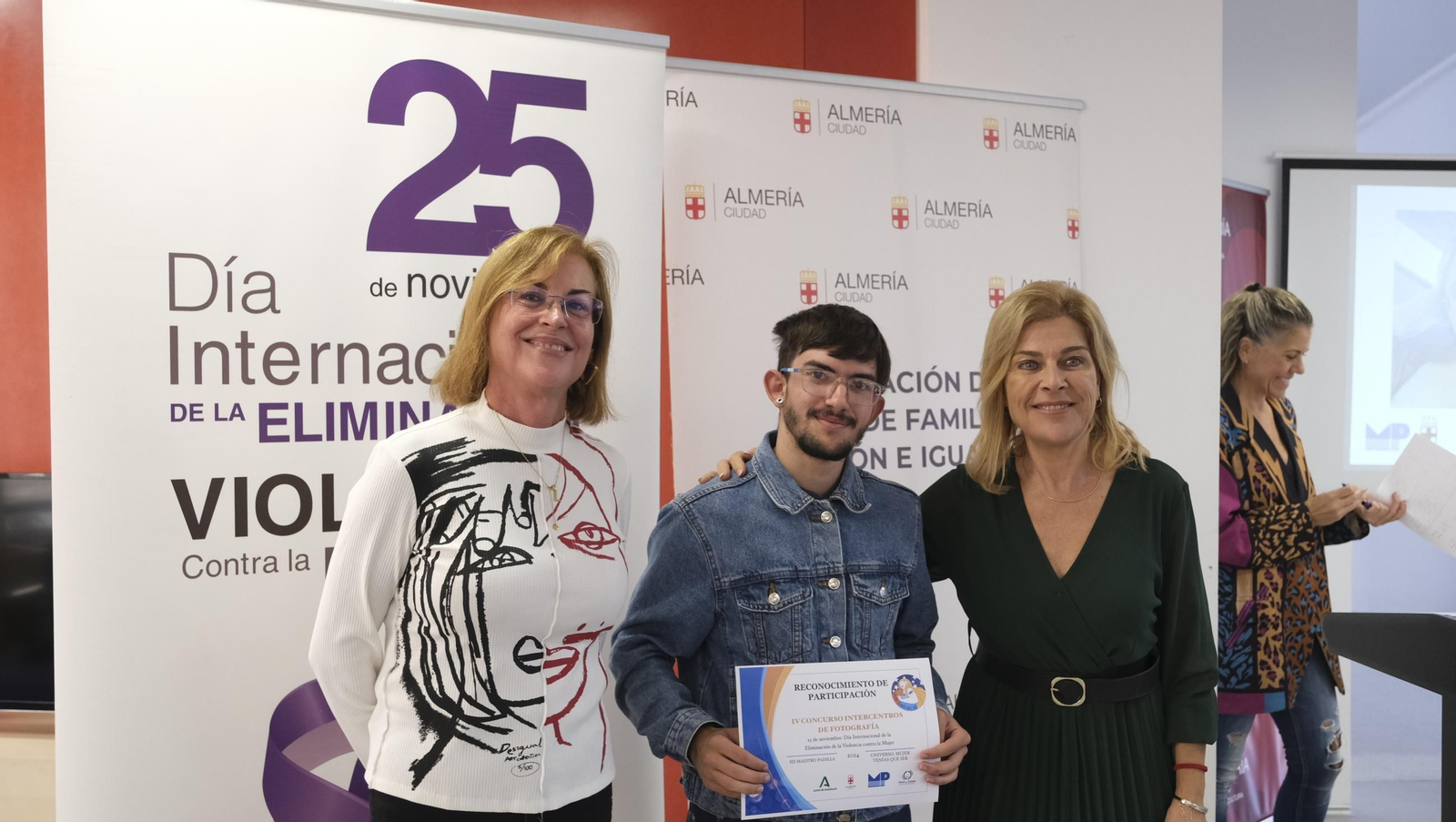 Búscate en la entrega de premios de fotografía escolar contra la violencia machista