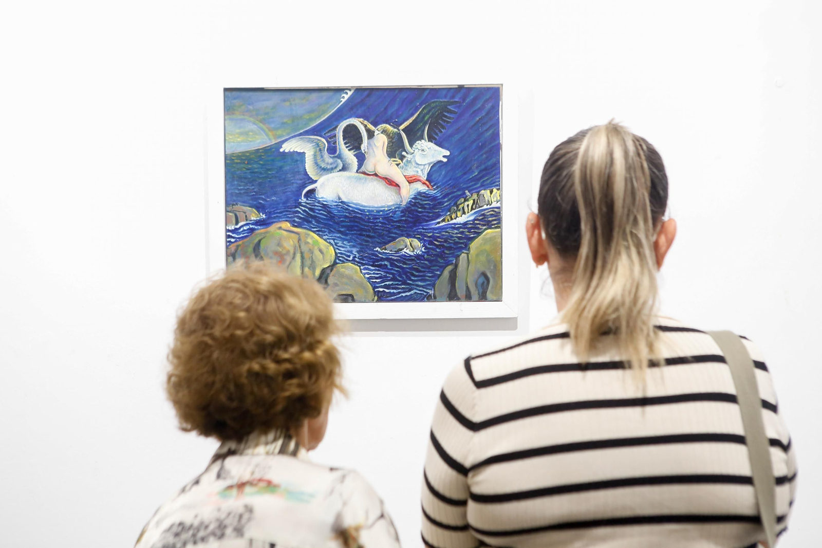 Las fotos de la exposición "Pasen y lean" de Enríque Martínez en la Casa de la Cultura de La Línea
