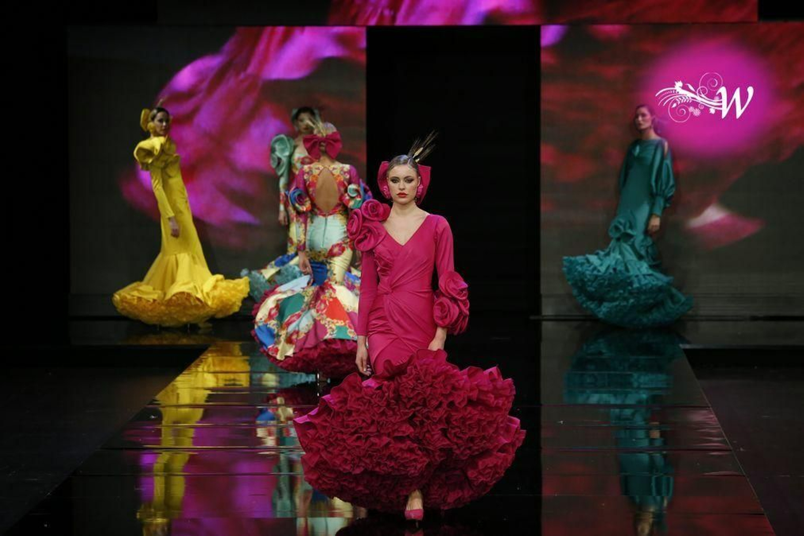 Así es la colección 2020 de flamenca de Ana Morón, todas las fotos del desfile en SIMOF