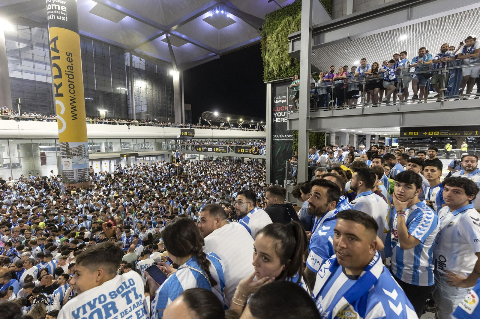 Así fue la locura del ascenso del Málaga CF en Tarragona
