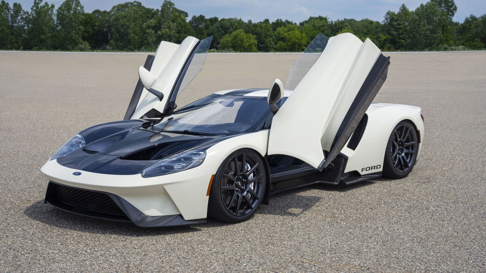 El Heritage Edition 2021 contaría, presumiblemente, con el motor 3.5 EcoBoost V6 biturbo de 647 CV.