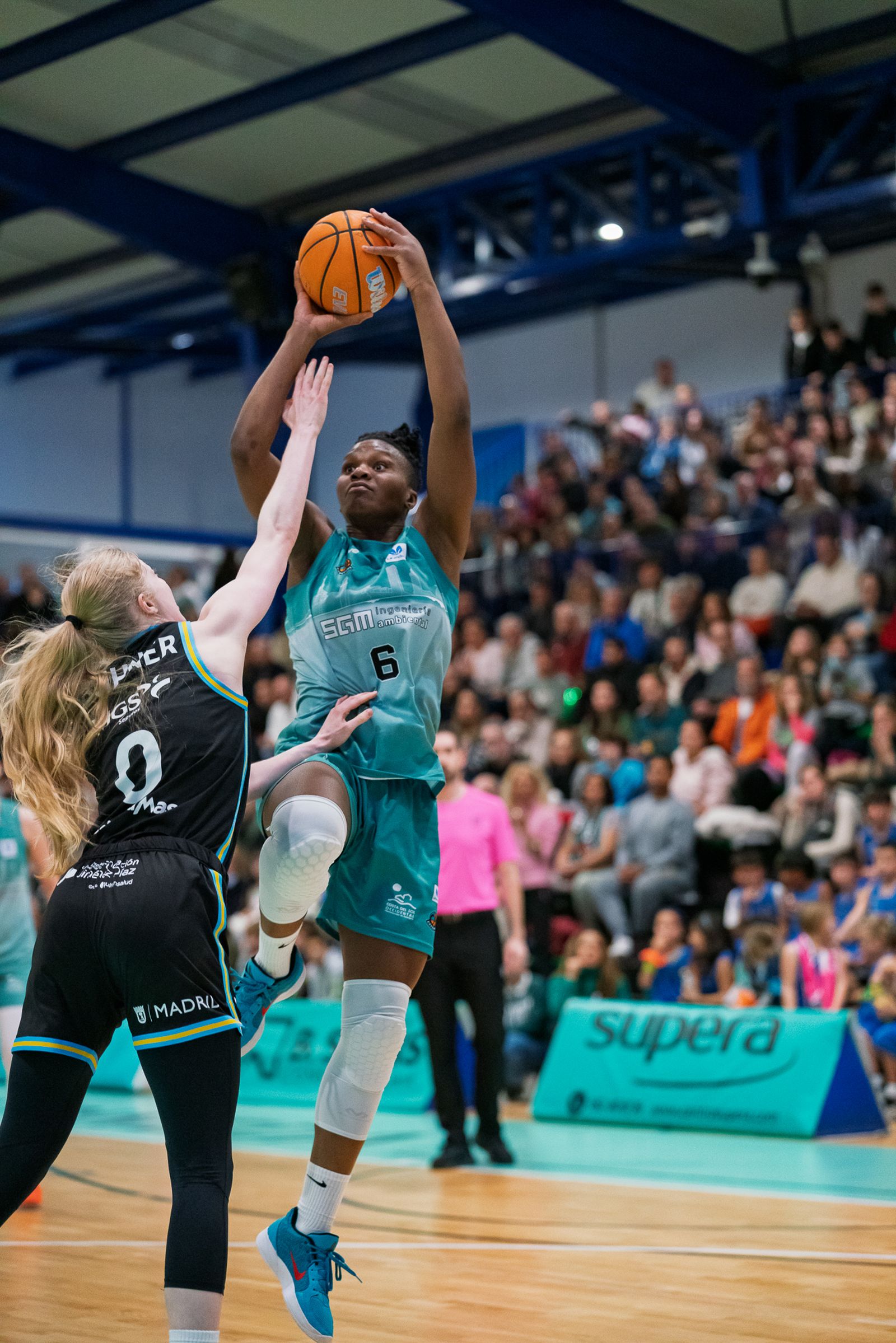 El CAB Estepona se va al parón tras caer ante el Estudiantes (72-80)