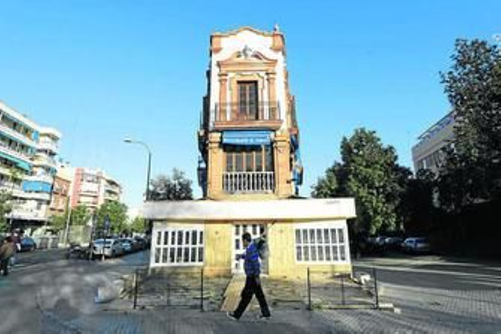 El antiguo restaurante El Toboso, en reforma, en la confluencia de la Gran Plaza con Marqués de Pickman.