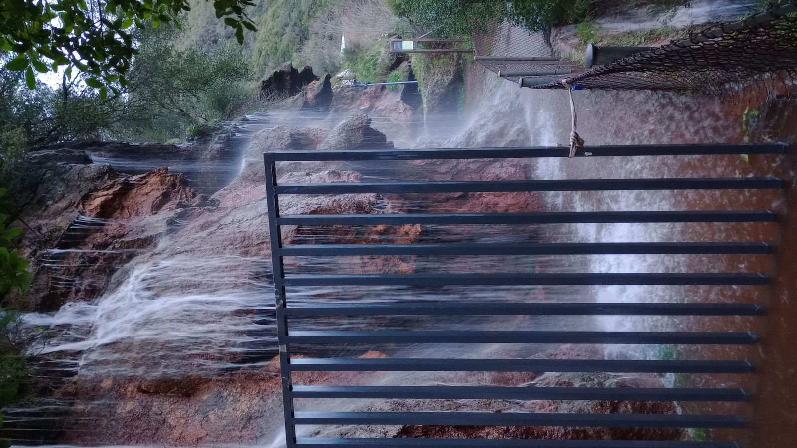 Fotografías de la Peña de Arias Montano en Alájar tras las últimas lluvias 