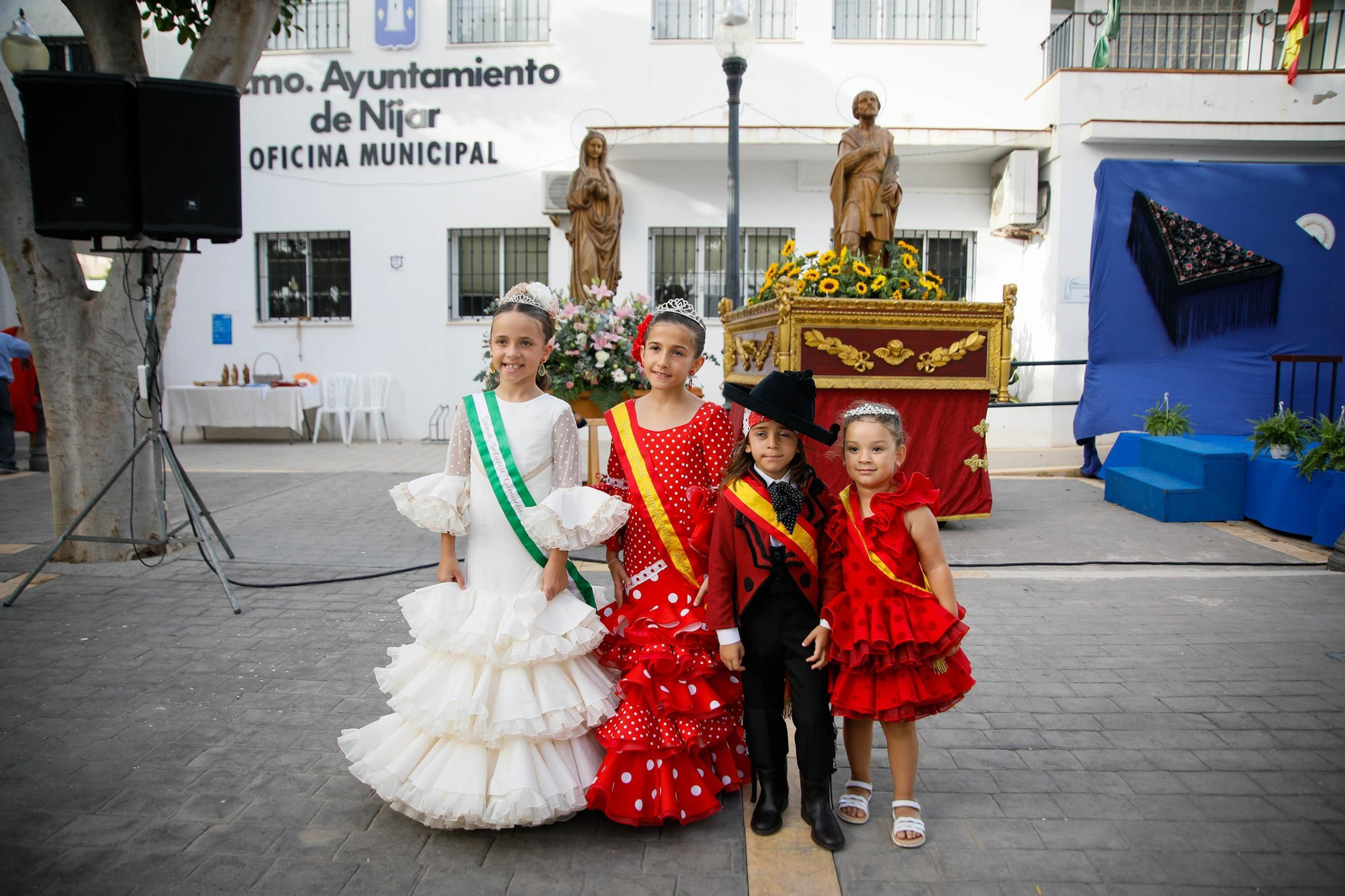 Ofrenda floral y misa durante la última jornada de las fiestas de Campohermoso Ofrenda floral y misa durante la última jornada de las fiestas de Campohermoso