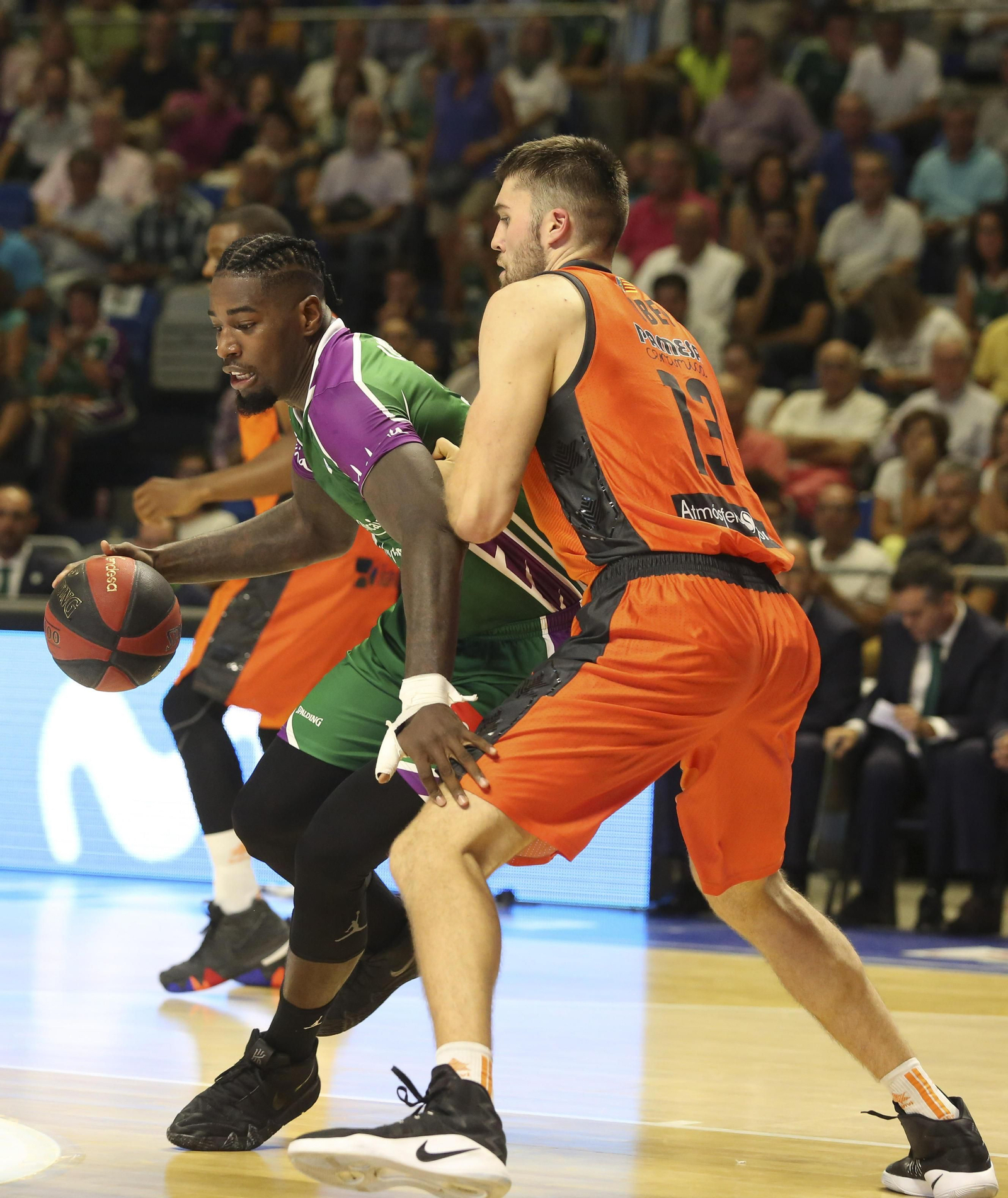 Lessort, ante Tobey.