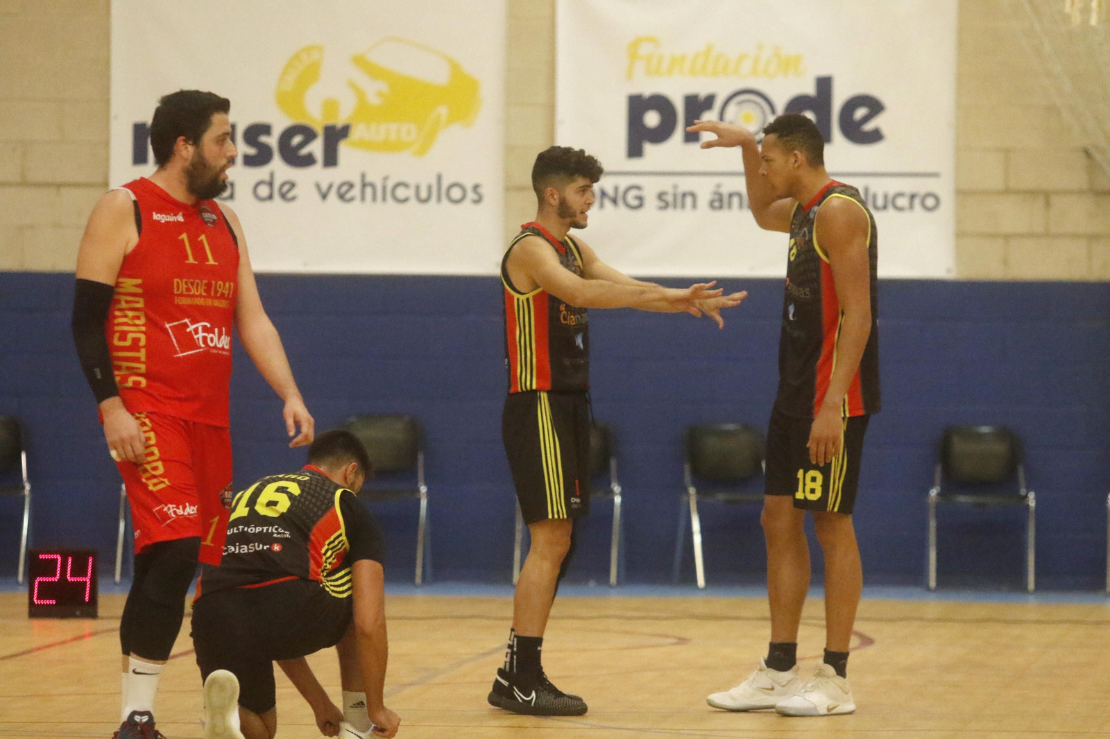 Las mejores imágenes de la gran final de la Copa Diputación de baloncesto