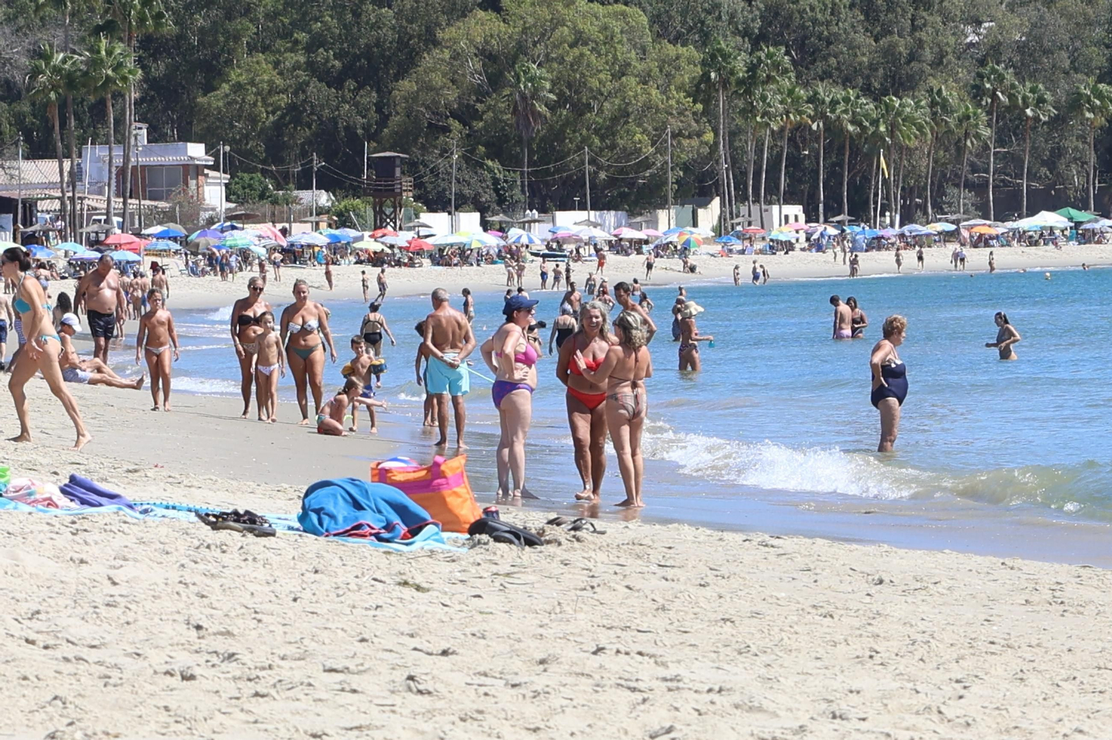 Las fotos del último domingo de playa de agosto en el Campo de Gibraltar