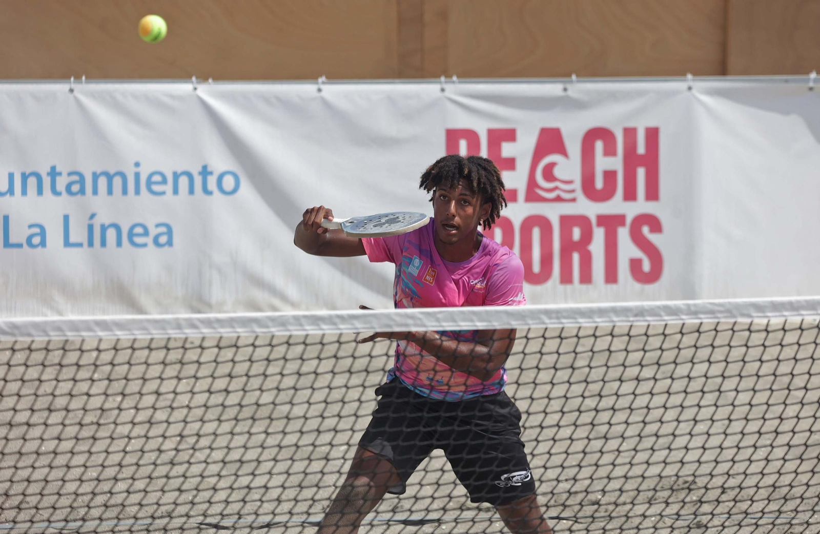 Fotos del ITF BT100 Diputación de Cádiz de tenis playa en La Línea