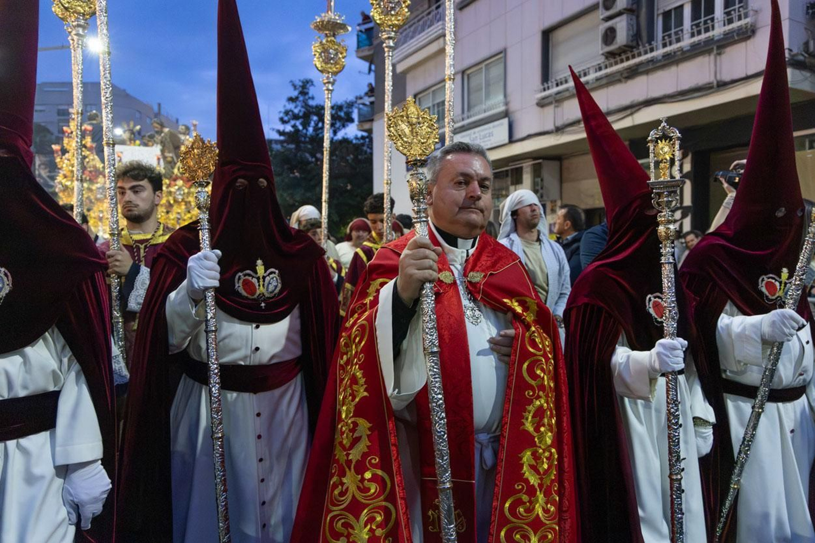 Los jiennenses arropan a las tres cofradías de la tarde en un Domingo de Ramos más caluroso de lo esperado (II)