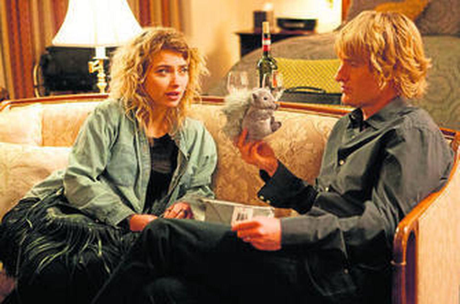 Imogen Poots y Owen Wilson, en una escena de 'Lío en Broadway'.