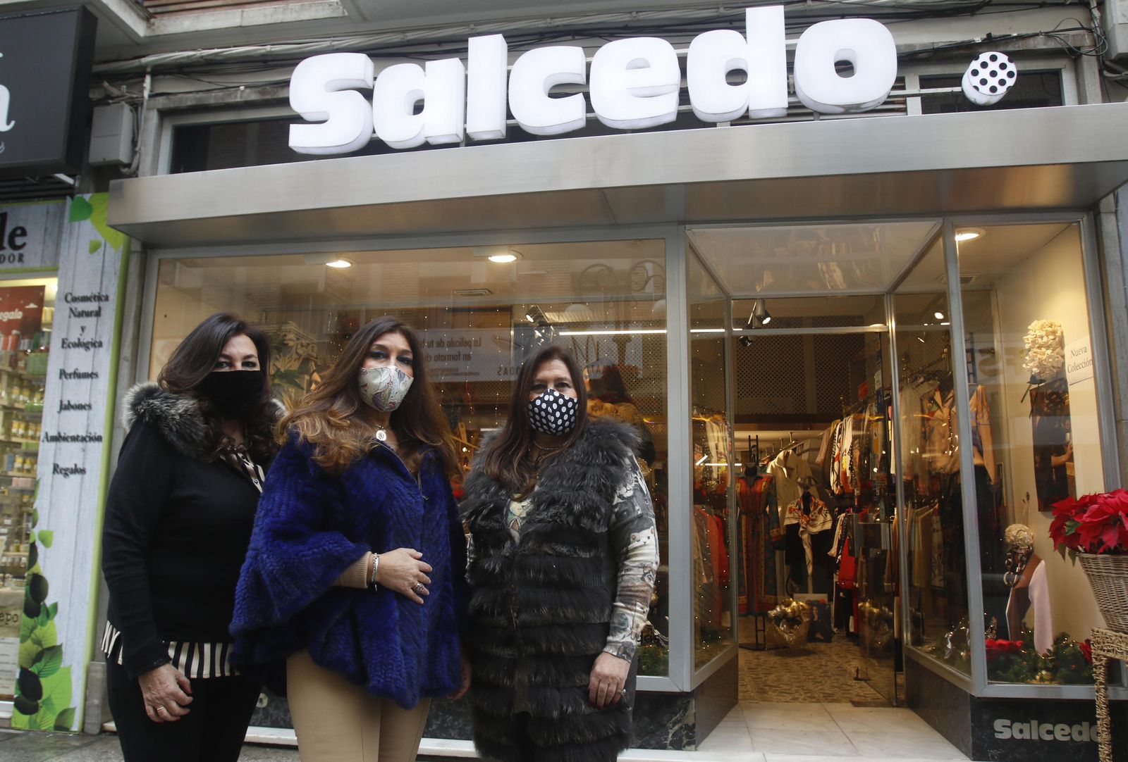 La apertura de los comercios de Córdoba en el puente de la Constitución