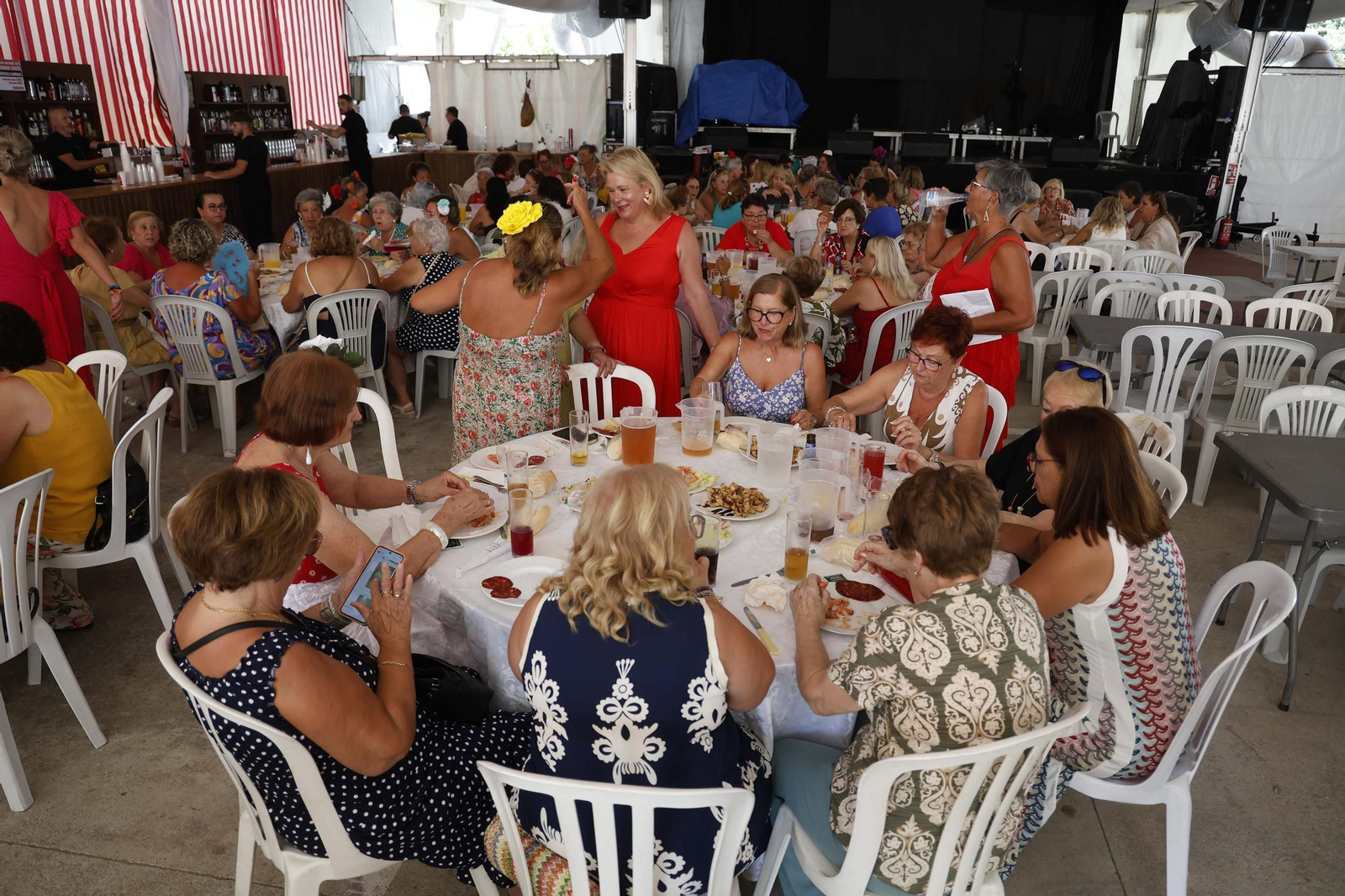 Búscate en la comida de mujeres de la Feria Real de San Roque Búscate en la comida de mujeres de la Feria Real de San Roque