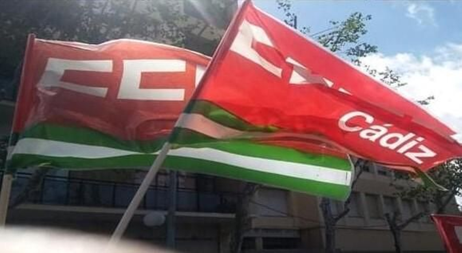 Imagen del cartel de la concentración convocada por CCOO contra el cierre de las tiendas de Inditex en Sanlúcar.