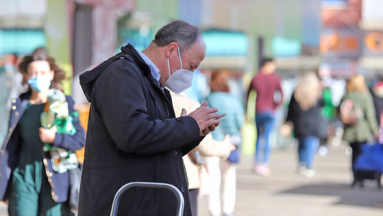 La Policía Local realizó controles en el Mercado del Carmen durante la mañana del sábado