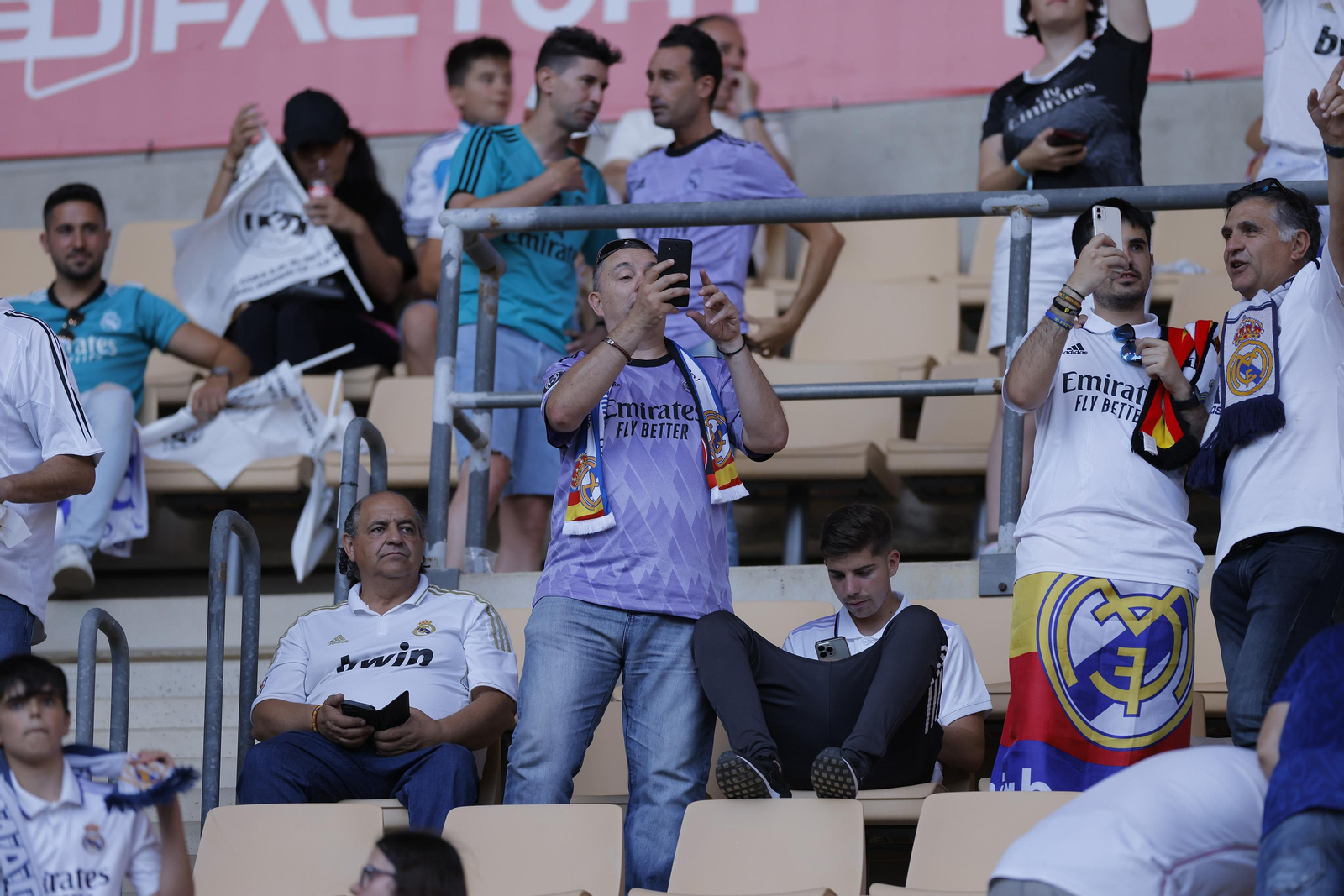 Búscate en las fotos de la final de la Copa del Rey entre el Madrid y el Osasuna