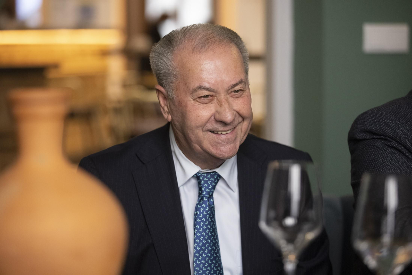 Imágenes de la tertulia cofrade de Huelva Información