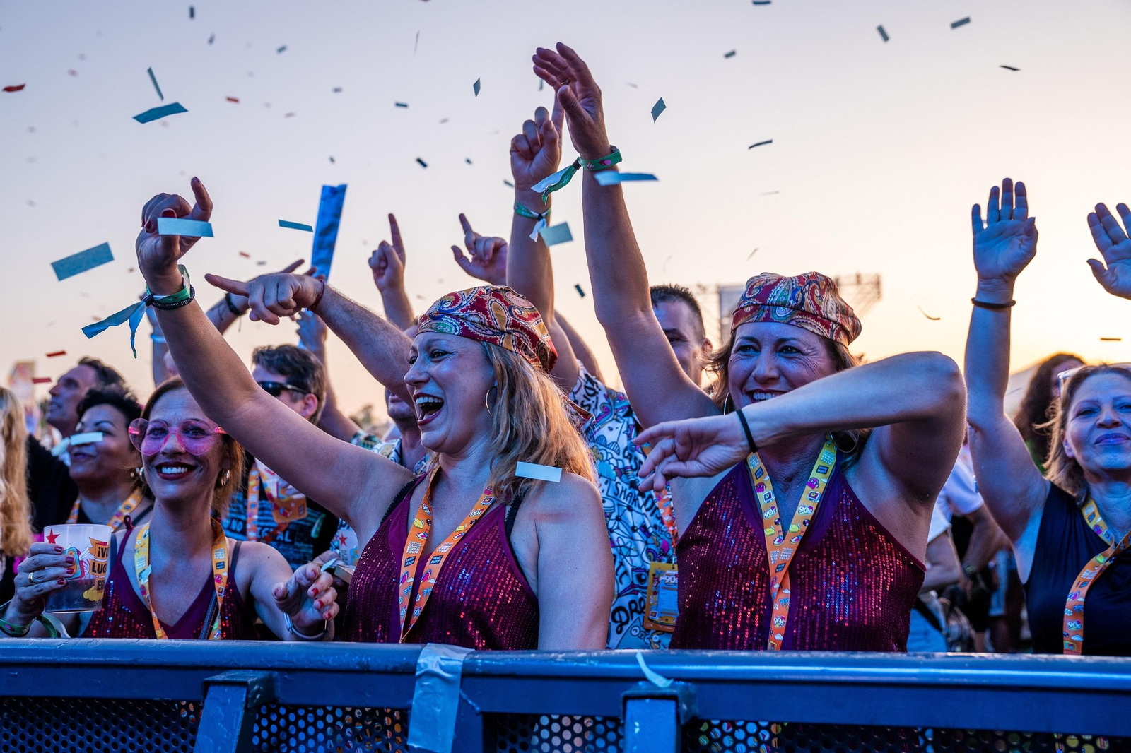 El público asistente al Festival Love 90's celebrado en Marbella.