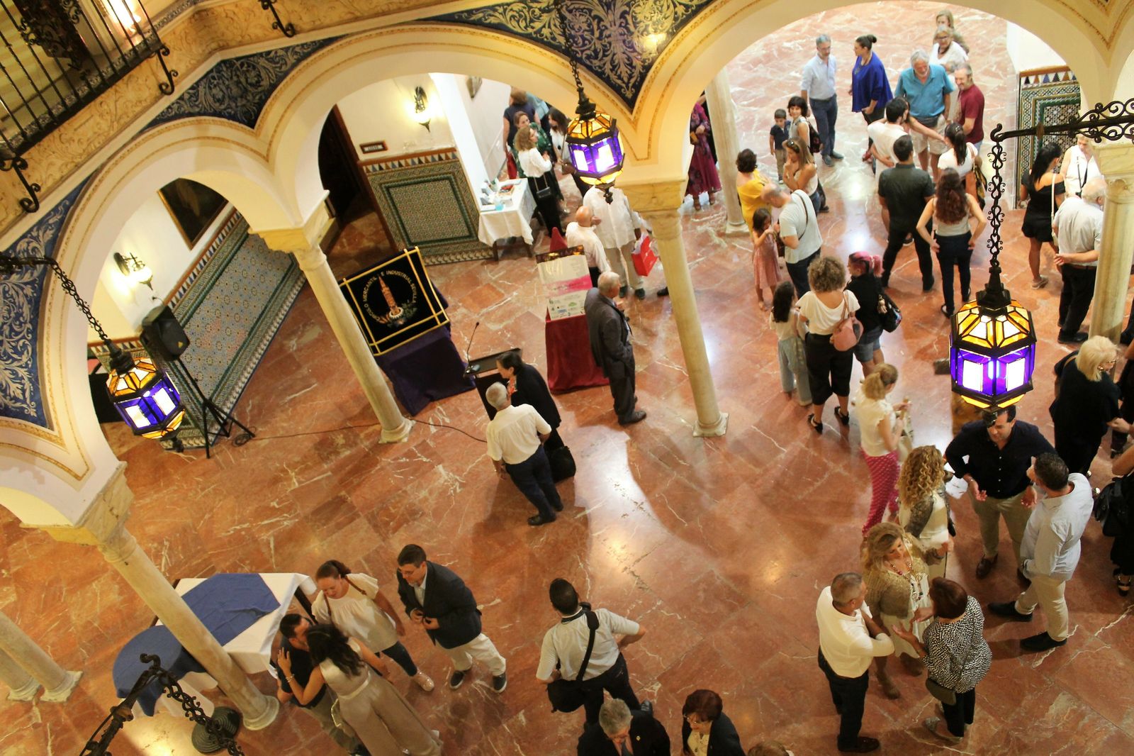 Exposición de pintura 'Respirarte', organizada por Asociación Andaluza de Fibrosis Quística