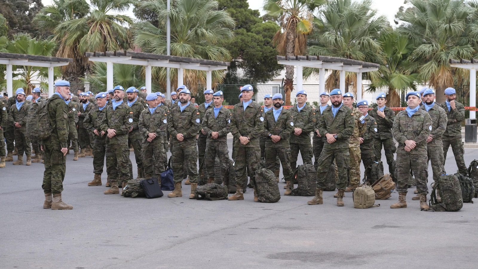 Imágenes de la salida del segundo contingente de La Legión con destino el Líbano
