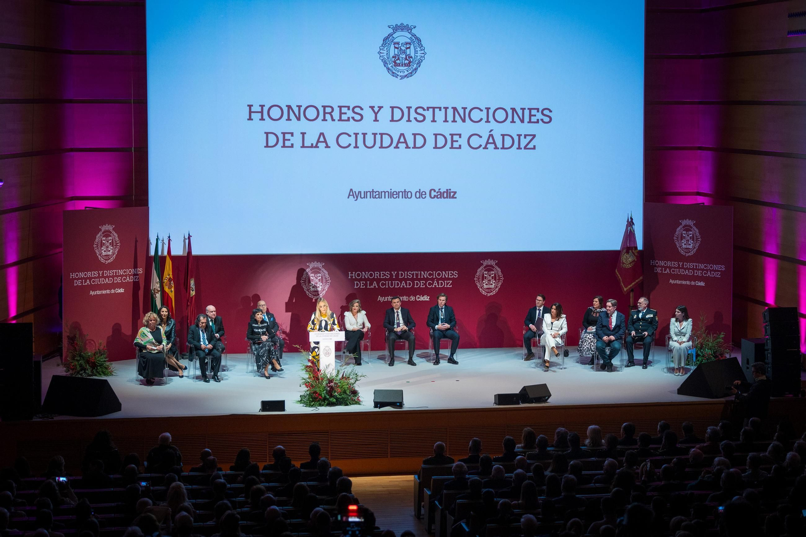 Las imágenes de la entrega de Honores y Distinciones de la Ciudad de Cádiz 2024
