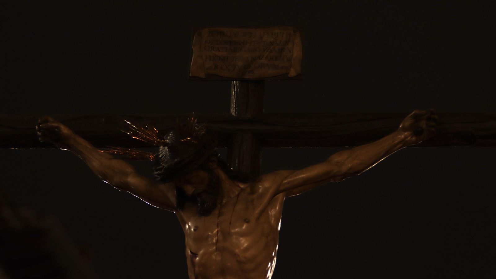 La Madrugá por la Carrera Oficial en la Semana Santa de Sevilla 2025