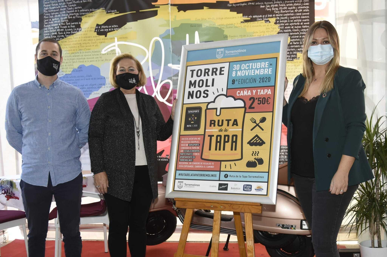 La concejala de Turismo del Ayuntamiento de Torremolinos, Aida Blanes (1ª D.).