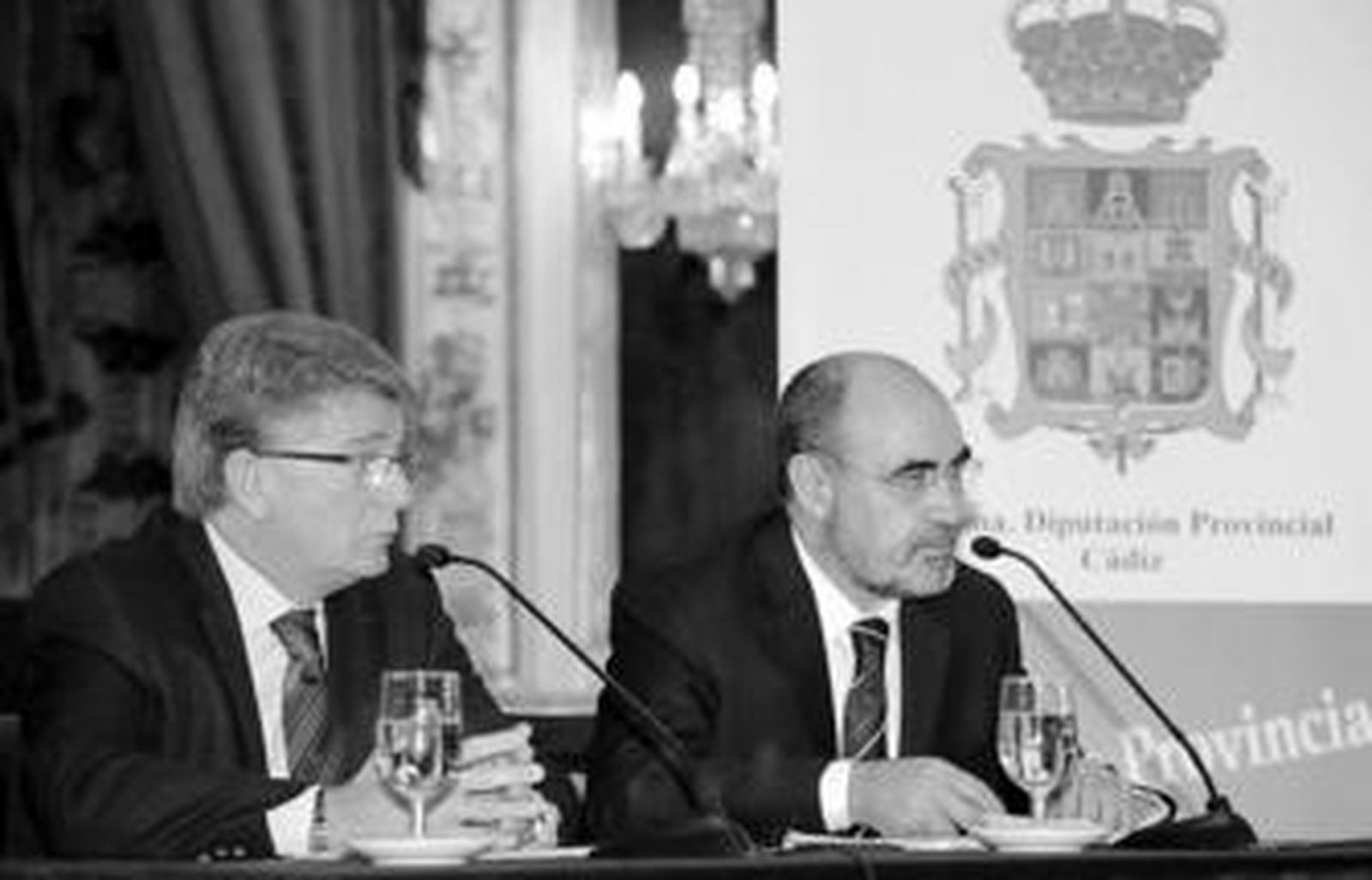 Francisco González Cabaña y Jesús Candil, durante la rueda de prensa de ayer.