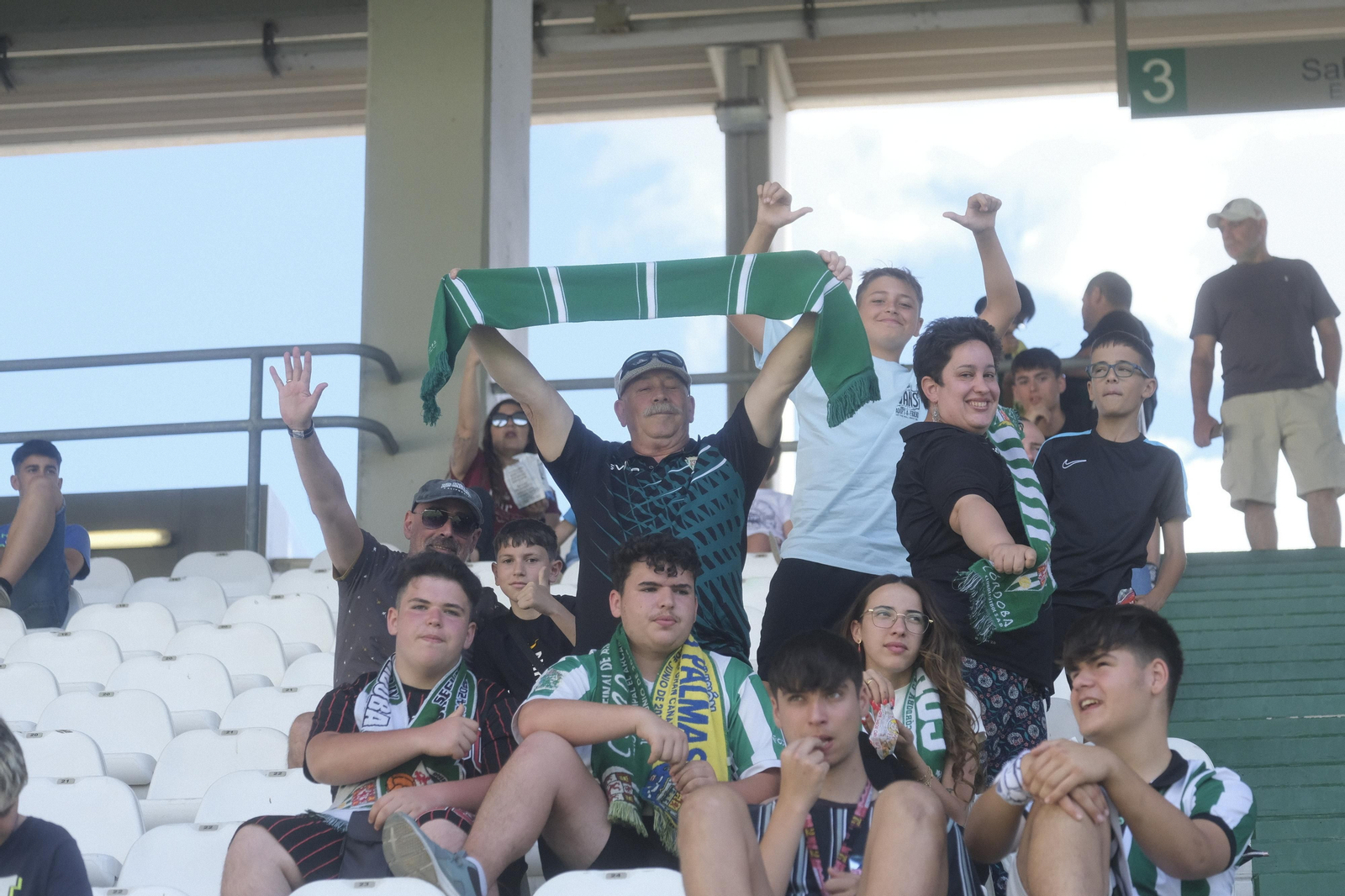Las mejores fotos del ambiente en El Arcángel en el Córdoba CF - San Fernando Las mejores fotos del ambiente en El Arcángel en el Córdoba CF - San Fernando