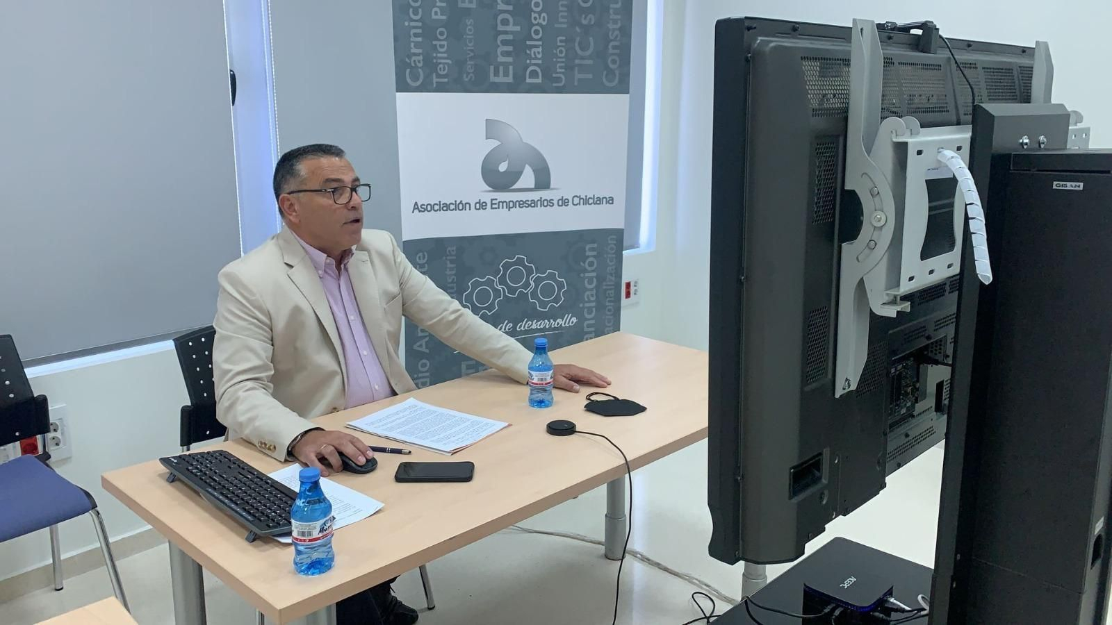 Antonio Junquera, durante la celebración de la asamblea telemática en la que fue reelegido presidente. Antonio Junquera, durante la celebración de la asamblea telemática en la que fue reelegido presidente.