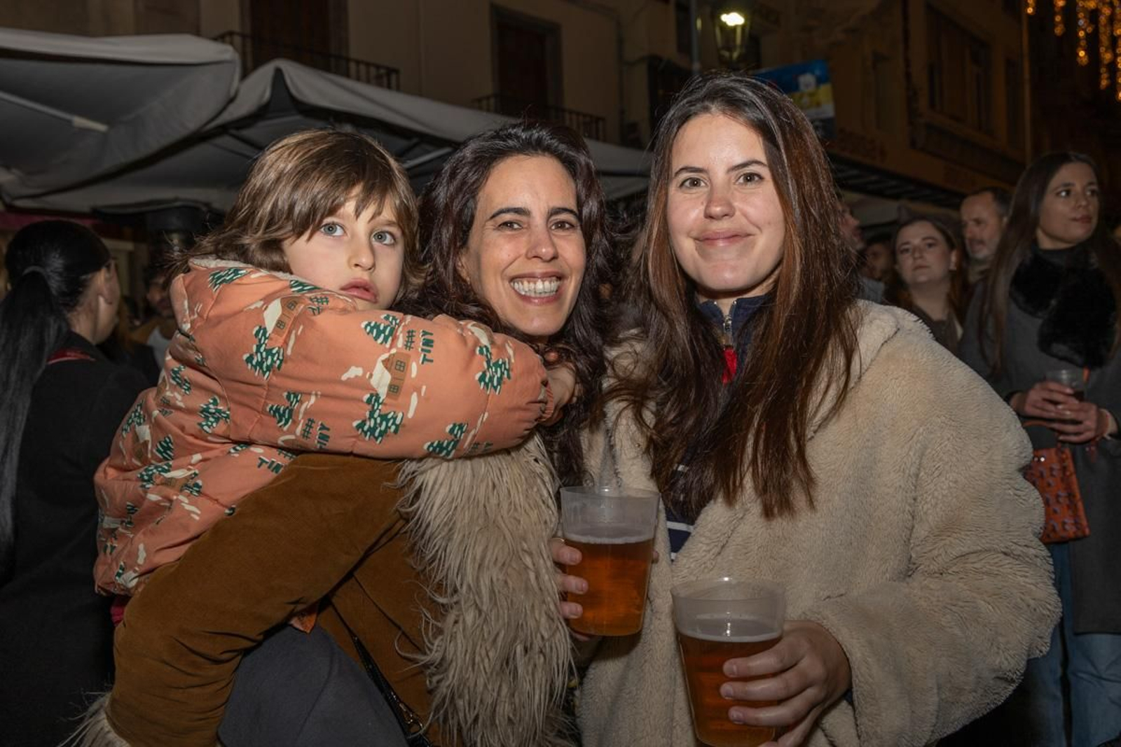 Conciertos y actuaciones en Navidad,  "Son de Vida" y  zambomba navideña "Raíz y Compás"