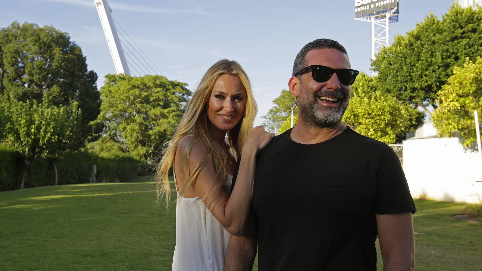 Carolina Cerezuela y Jaime Anglada en el Hotel Barceló Renacimiento de Sevilla.