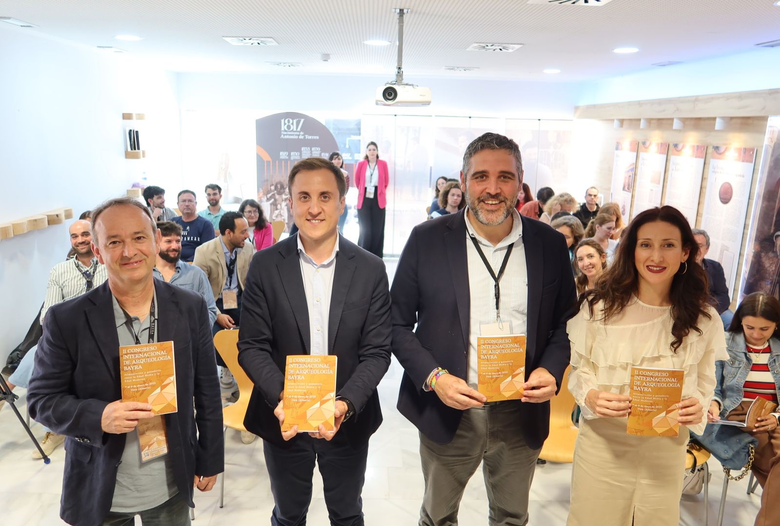Autoridades en la inauguración del congreso.